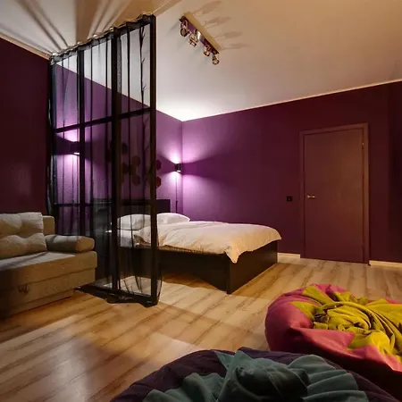 Cozy And Stylish One-bedroom Apartment *